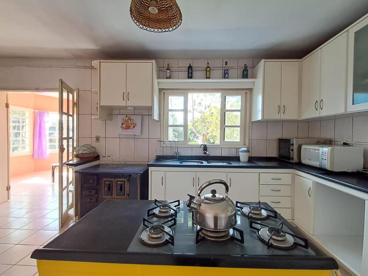 Casa Da Lagoa - Albatroz Hospedaria Имбитуба Экстерьер фото